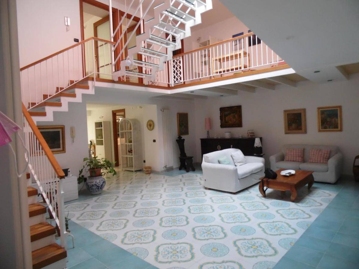 Appartamento intero, A Casa di Monica in Pozzuoli, Napoli e dintorni