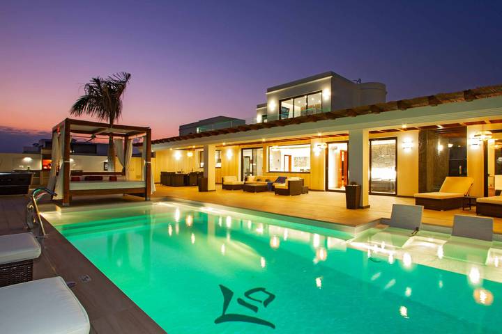 Chalet para 8 personas, con sauna y jacuzzi además de piscina y terraza en Lanzarote - 2