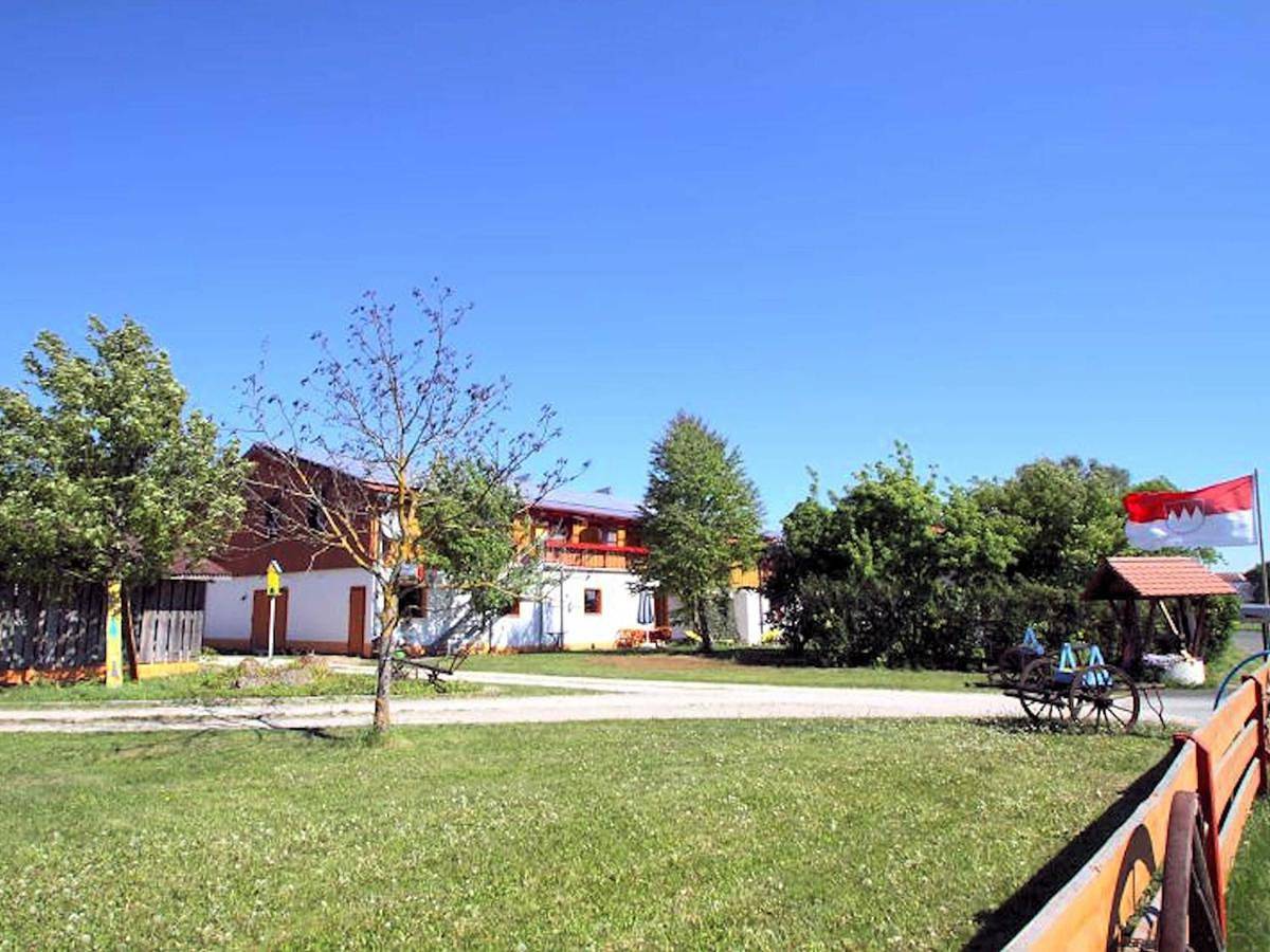 One-Bedroom Apartment with Balcony in Waischenfeld, Frankenalb