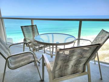 Beach Rental for 4 Guests in Four Mile Village, Miramar Beach, Picture 1