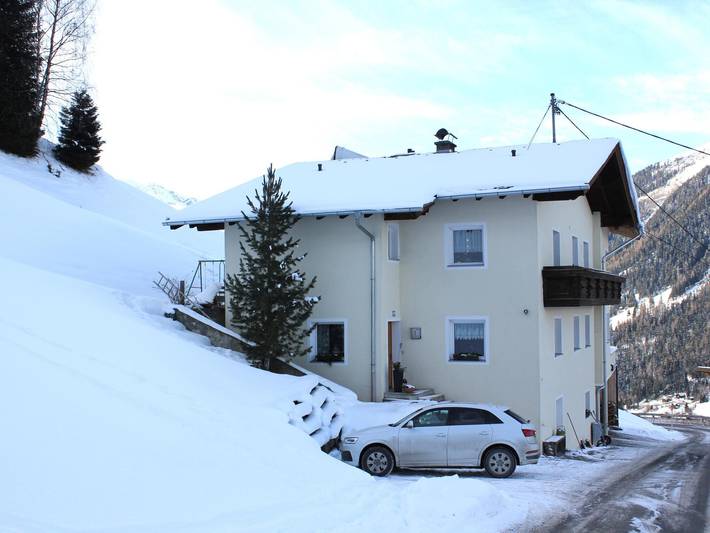 Ganze Wohnung, Geräumige Wohnung am Rande des Waldes in Tobadill, Verwall