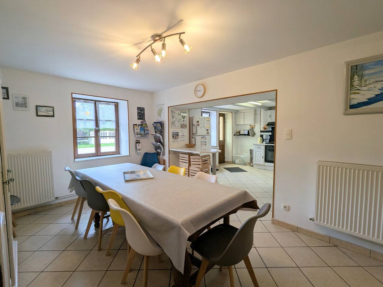 Gîte authentique avec terrasse couverte, 16 km de Gérardmer, 4 chambres, équipement bébé, Wi-Fi inclus in Aumontzey, Saint-Dié-des-Vosges