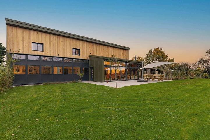 Ferienhaus für 9 Personen, mit Balkon und Garten sowie Whirlpool, mit Haustier - 1