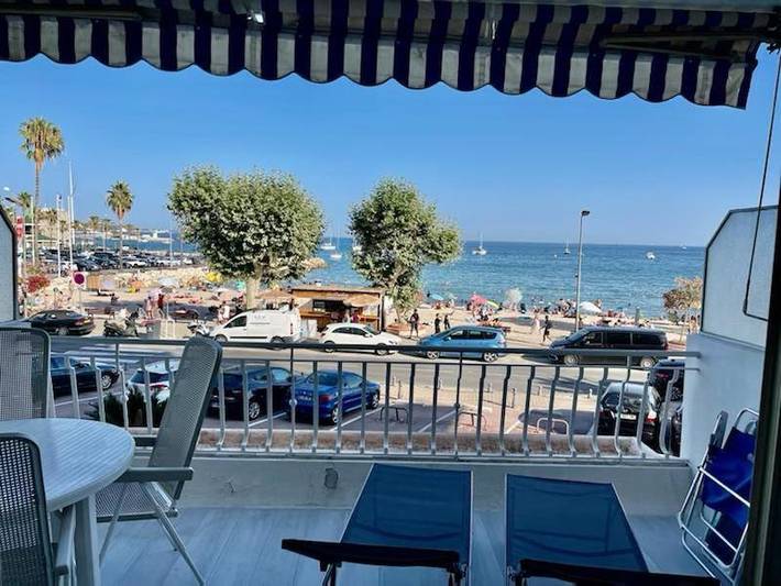 Gîte pour 5 personnes, avec Balcon ainsi que Terrasse et Vue dans Office De Tourisme De Golf Juan - 2