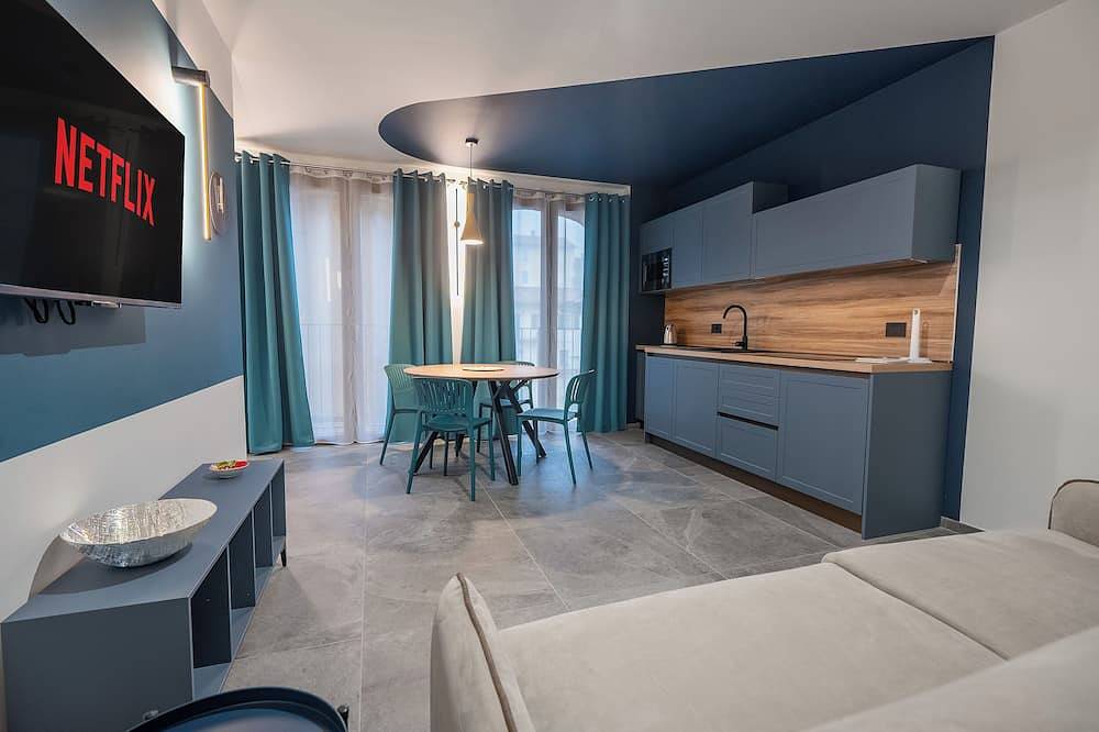 Appartamento intero, Casa Matilla - Blu - Una Camera da Letto Appartamento, Ospiti Massimo 4 in La Morra, Langhe