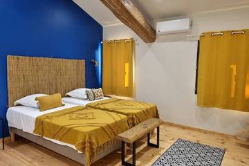 Villa pour 4 Personnes dans Arles, Parc naturel régional de Camargue, Photo 2