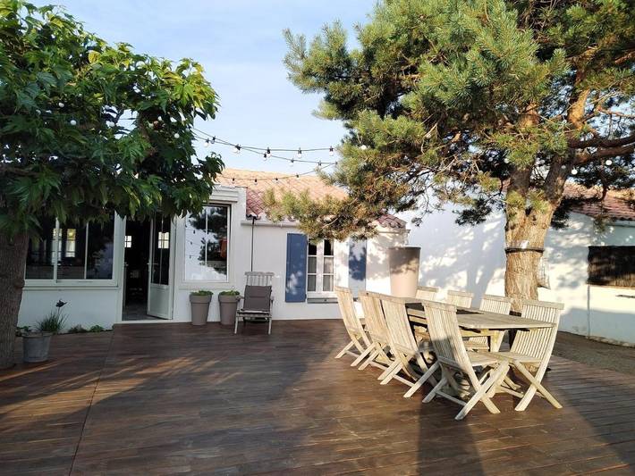 Alojamiento y desayuno para 4 personas, con vistas y jardín - 1