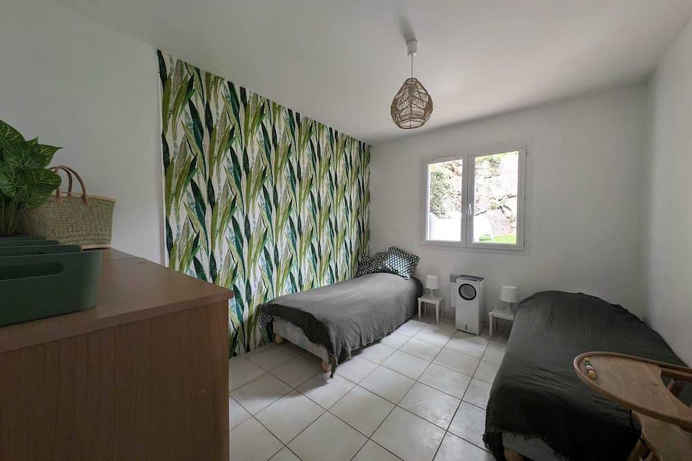 Villa T5 Swimming pool with view of Lac du Salagou in Liausson, Lodève region