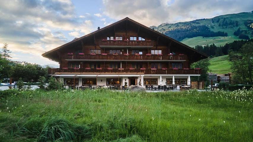 Hôtel pour 2 personnes, avec vue ainsi que jardin et sauna dans Lauenen Bei Gstaad - 2