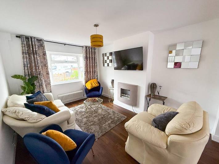 Apartment for 7 people, with Balcony/Terrace and Garden as well as View in Bromley