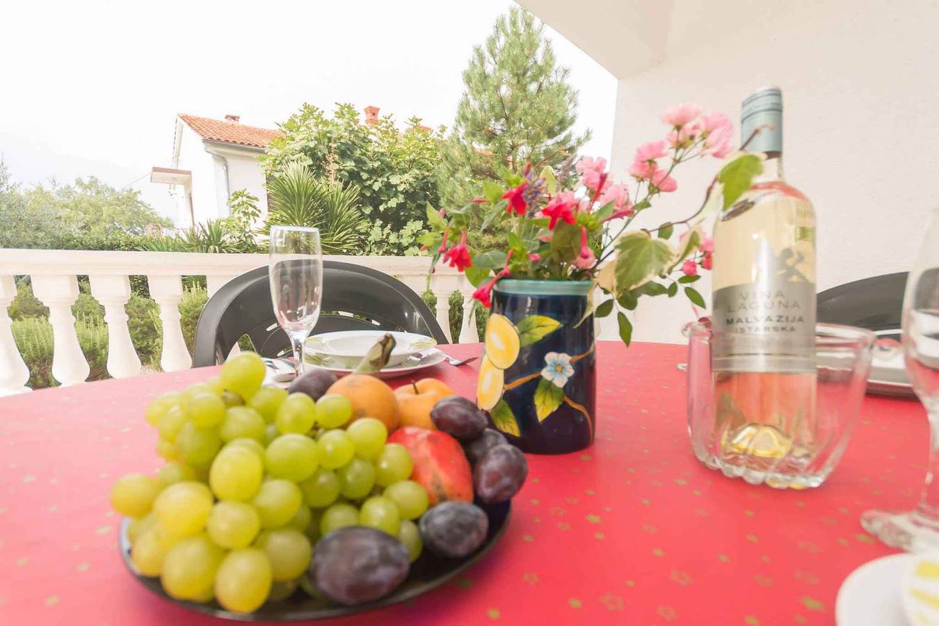 Entire holiday apartment, Holiday apartment with air conditioning  in Njivice, Krk