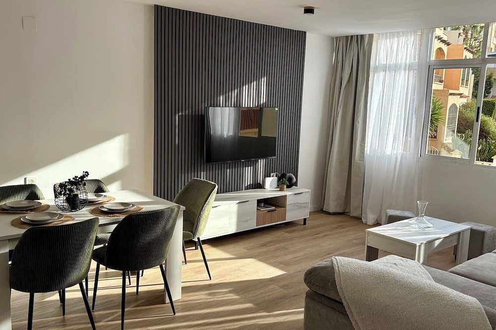 Entire apartment, Next to the port and beach of Aguadulce in Roquetas de Mar, Costa de Almería