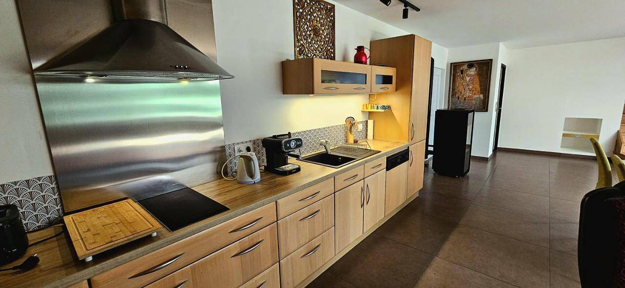 Three-Bedroom House in Alissas, Privas (arrondissement)