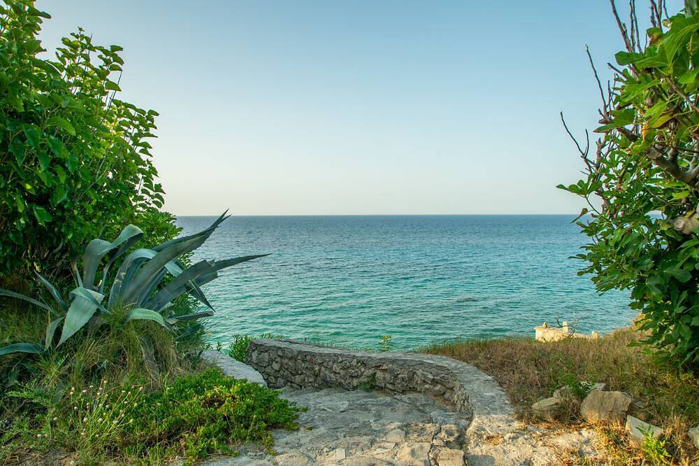 Villa Dora - Directly by the sea in Tragaki, Zakynthos