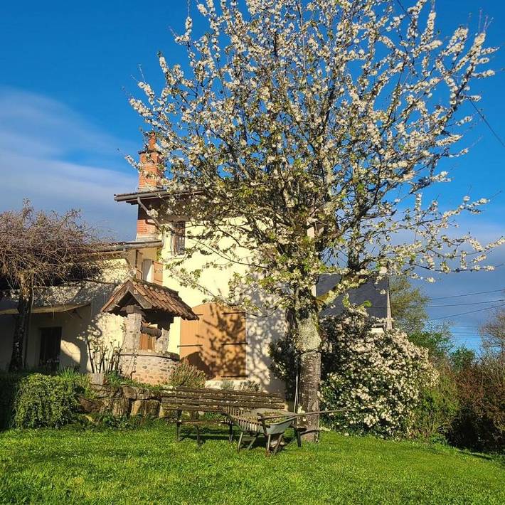 Location de vacances pour 6 personnes, avec terrasse ainsi que jardin et vue, adapté aux familles à Auzits - 2