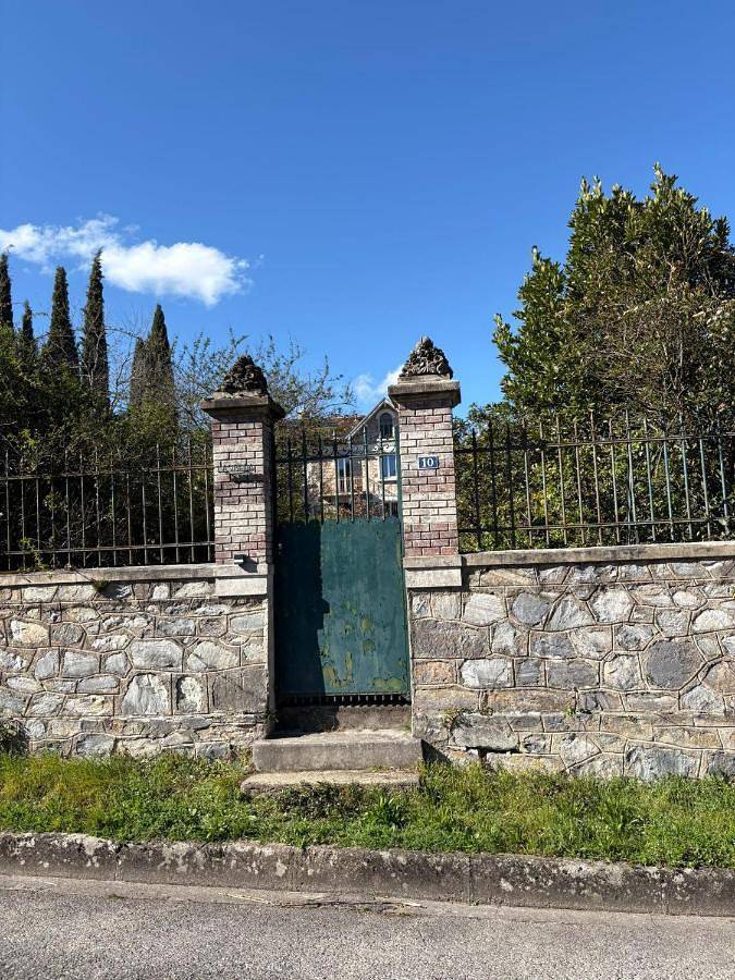 Location de vacances pour 14 personnes, avec jardin ainsi que balcon et vue dans Lac de Saint-Ferréol - 2