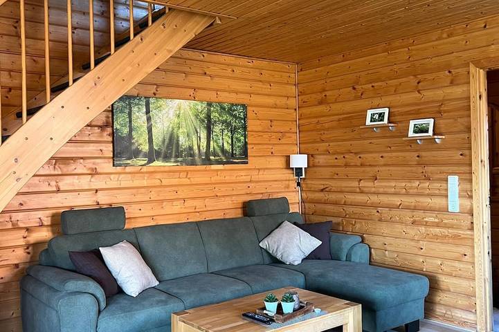 Ferienhaus für 4 Personen, mit Terrasse und Garten sowie Sauna