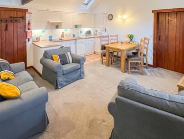 Holiday Rental for 4 People in West Dorset Heritage Coast, South West England, Photo 1