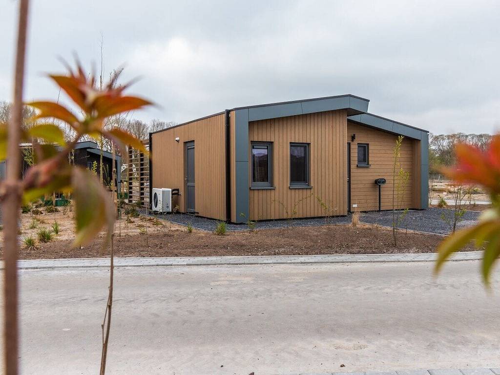 Cube Split Hottub 6 in Enkhuizen, Ijsselmeer