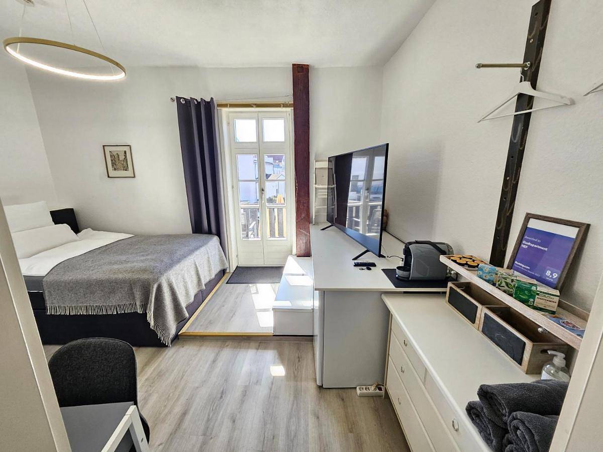 Ganze Wohnung, Apartment with Balcony in Bad Hersfeld, Hessisches Bergland
