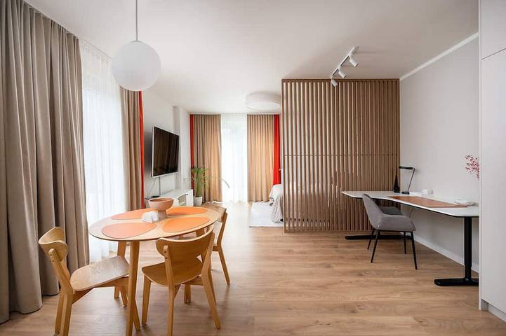 Ganze Wohnung, Unique Tower Business View Apartment in Warschau, Masowien