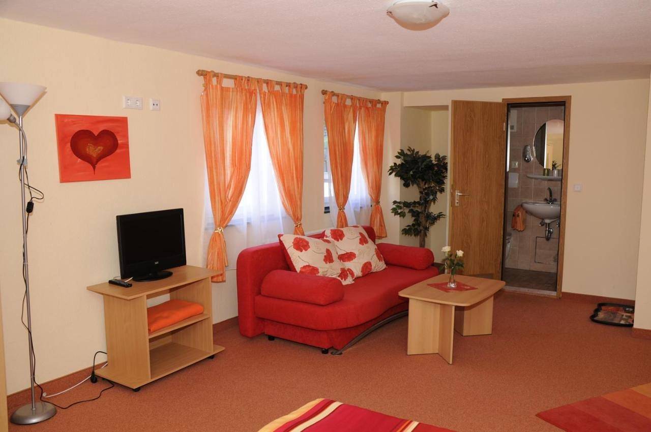 Double Room with Balcony in Rüdesheim am Rhein, Rheingau-Taunus-Kreis
