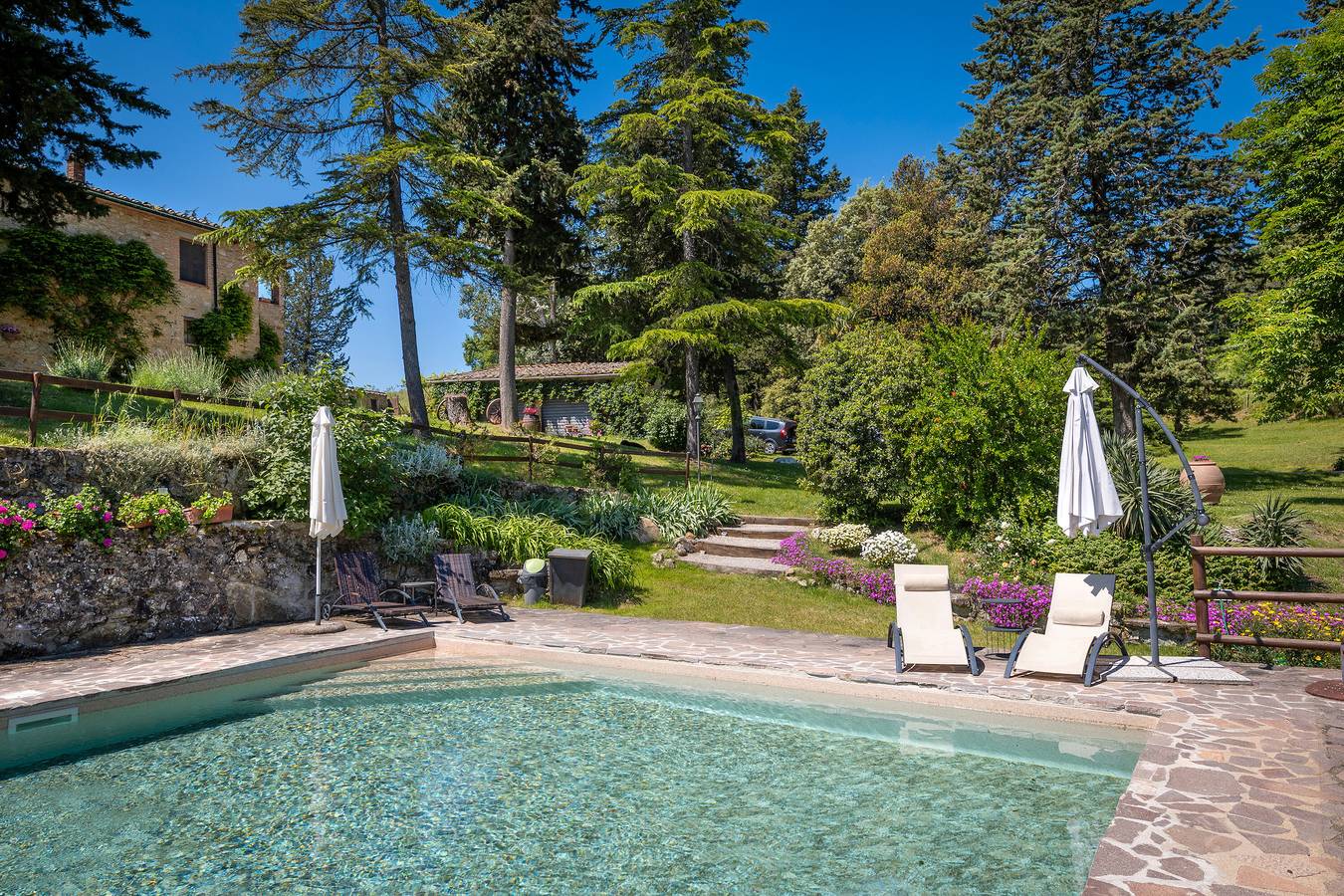 Holiday Home 'Podere Le Rote' with Private Pool, Private Garden and Wi-Fi in Riserva Naturale di Monterufoli