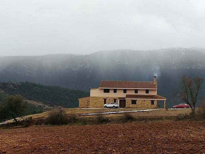 Casa rural para 22 personas, con Balcón y Terraza además de Jardín y Piscina en Sierra de Alcaraz