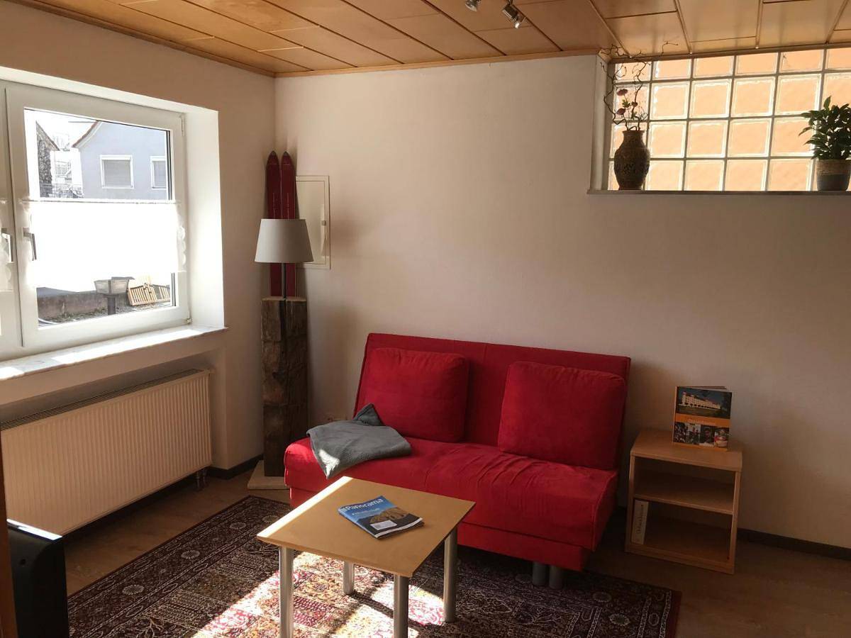Ganze Wohnung, One-Bedroom Apartment in Ochsenhausen, Landkreis Biberach