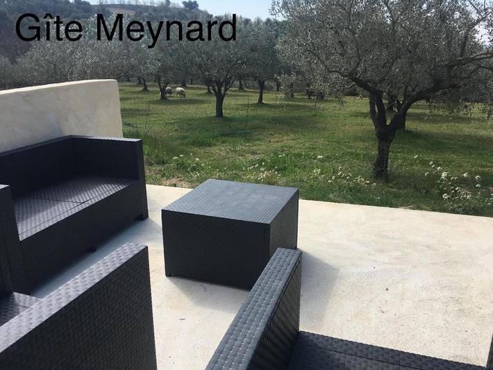 Location de vacances pour 5 personnes, avec vue ainsi que piscine et jardin à Vinsobres - 3