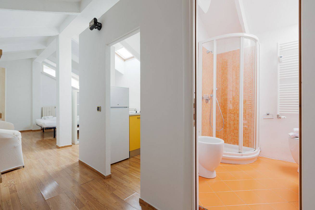 Appartamento intero, Milano Viale Umbria Bright Studio in Milano, Provincia di Milano