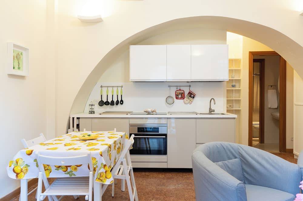 Appartamento intero, Scilla appartamento Marina Grande solo 40 mt dal mare (appartamento Alicudi) in Scilla, Costa Tirrenica Calabria