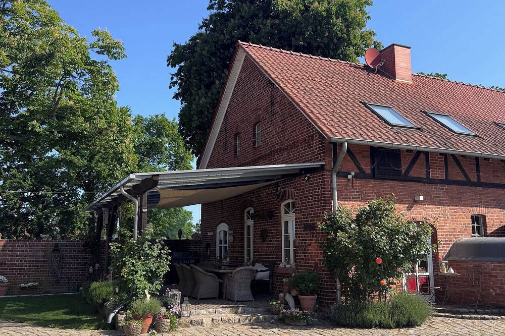 Ganze Wohnung, Charmante Wohnung am Pferdestall mit toller Terrasse zum Entspannen-ruhige Lage in Salzwedel, Altmarkkreis Salzwedel