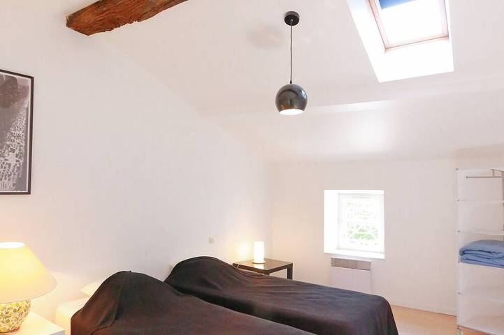 Gîte pour 11 personnes, avec piscine, animaux acceptés à Aragon - 2