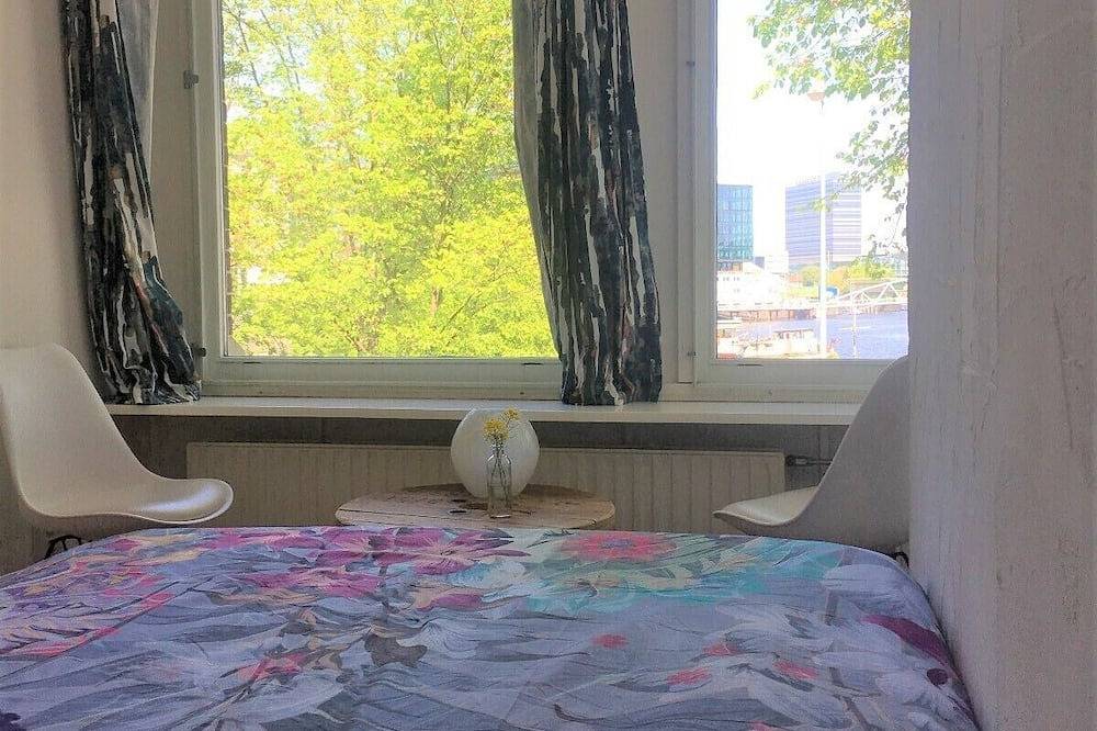 Bed'njoy clean cozy and central with astonishing view in Dutch Coast