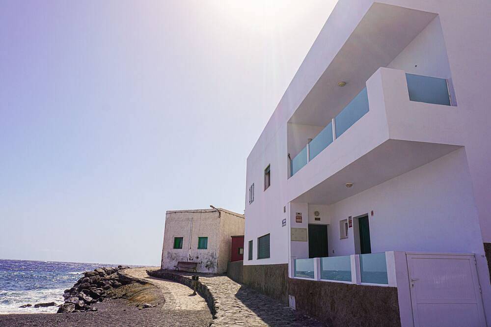 Las Eras - The House in front of the Sea in Las Eras, Arico