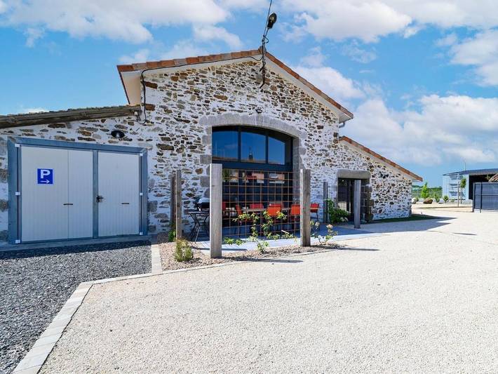 Location de vacances pour 8 personnes, avec Terrasse et Jardin à Saint-Germain-sur-Moine - 3