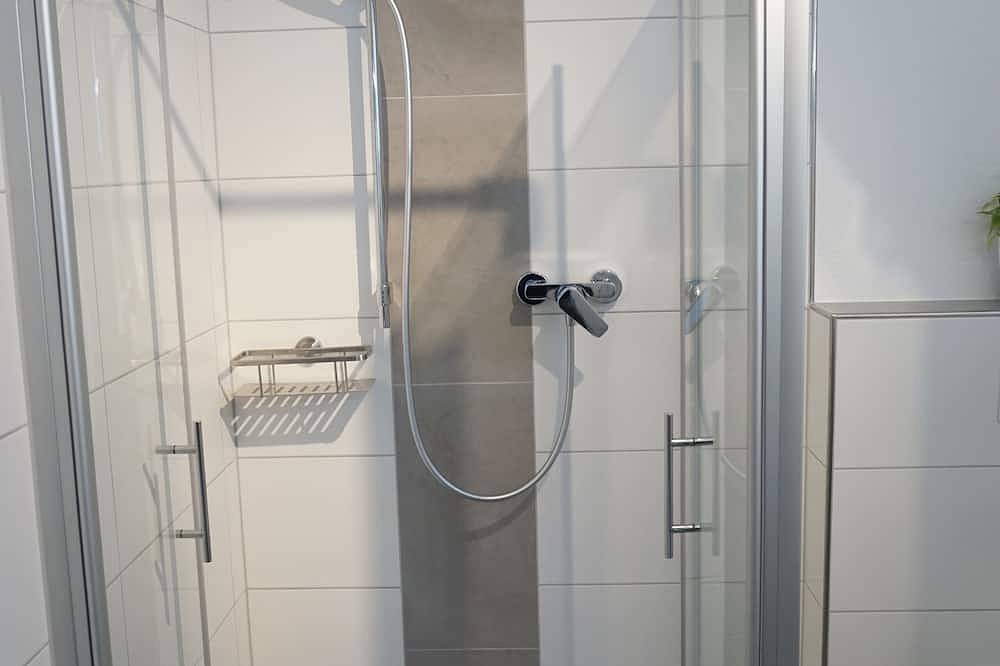 Ganze Wohnung, Ferienwohnung, 15 Autominuten von Trier in Mertesdorf, Moseleifel