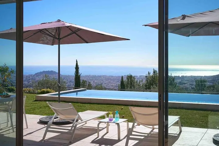 Villa for 10 people, with pool and view as well as garden - 1
