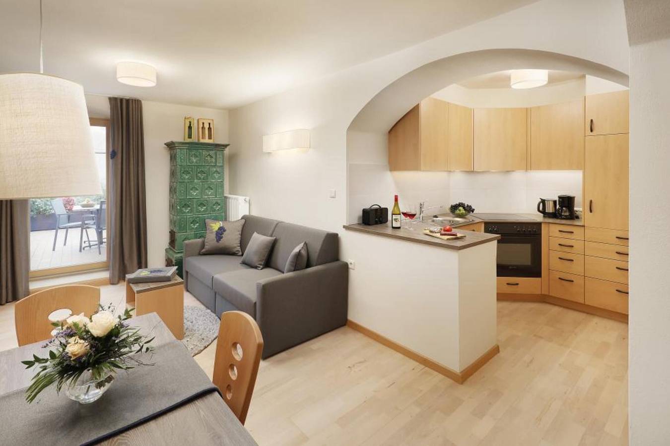 Apartamento entero, Apartamento 'Stöckerhof Traube' con vistas a la montaña, piscina compartida y Wi-Fi in Merano, Alpes de Sarntal