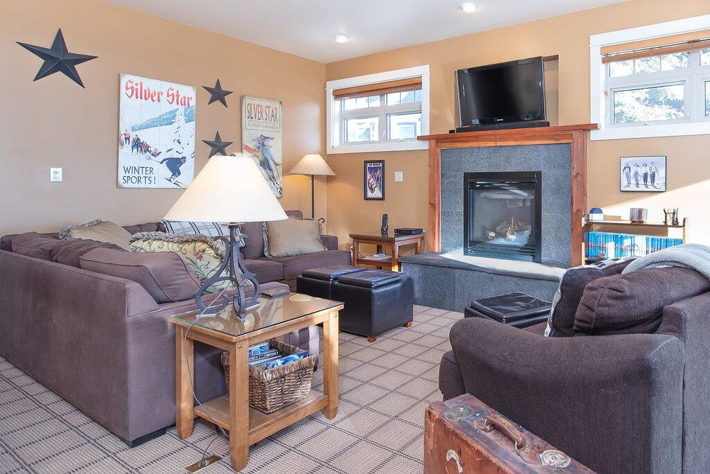 Silver Star Mountain - 3 Schlafzimmer - Ski Out - für 6 Personen in Silver Star