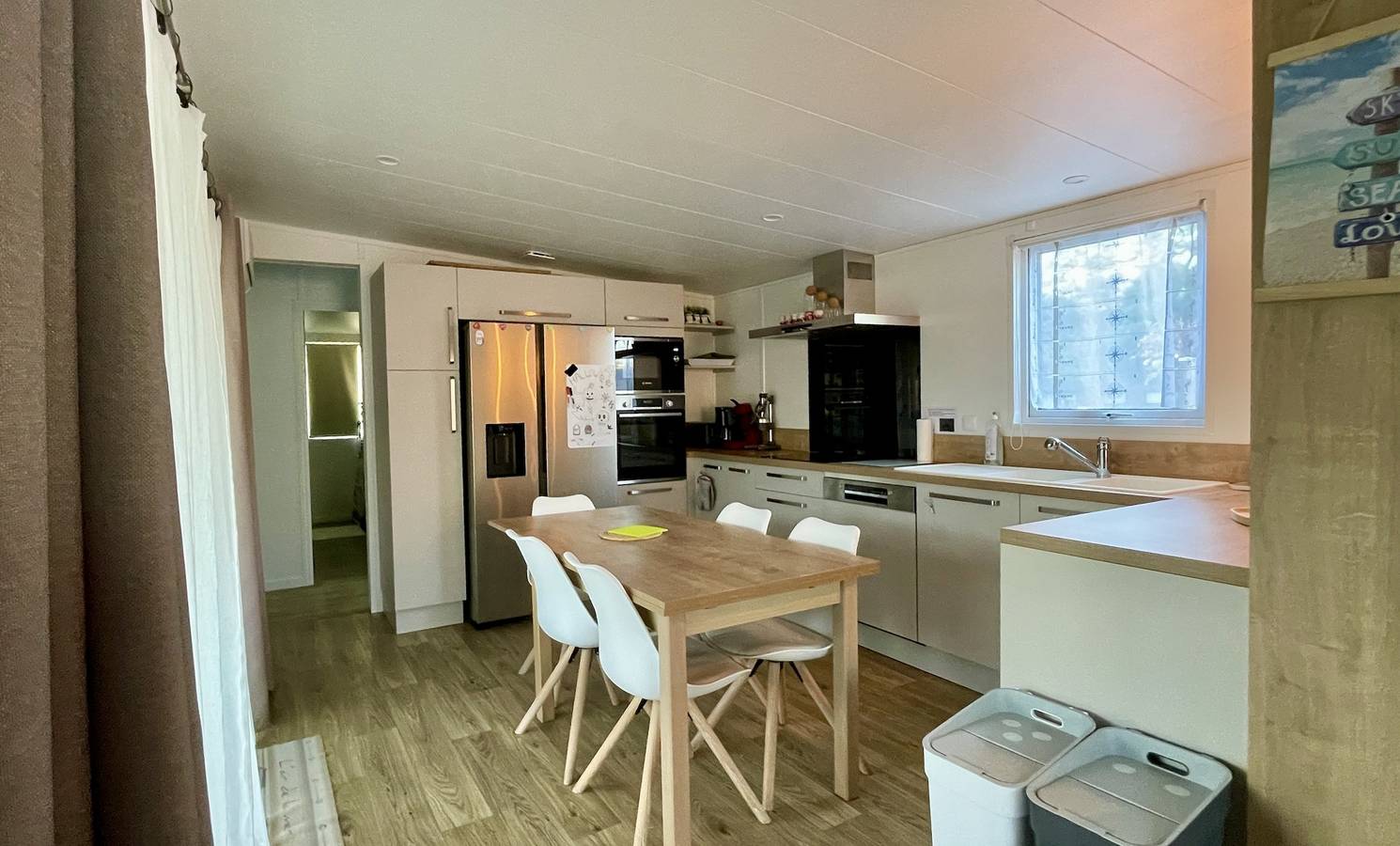 Encantador ecolodge con piscina y jacuzzi climatizados todo el año in Les Mathes, Côte de Beauté