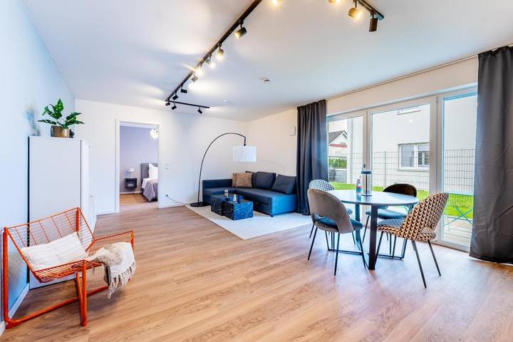 Ferienwohnung für 2 Personen, mit Balkon und Terrasse sowie Garten in Straubing