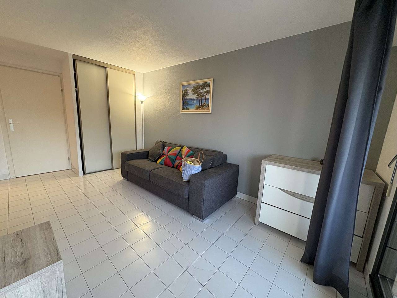 Appartement entier, Studio cabine à 200m de Port Fréjus, plage, commerces, terrasse, 4 couchages, ménage inclus in Fréjus Plage, Fréjus