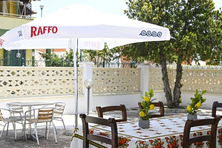 Gîte pour 8 personnes, avec jardin à Sant'Isidoro - 2