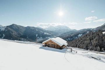 Chalet für 6 Personen, mit Sauna und Balkon sowie Garten und Whirlpool in Alta Badia