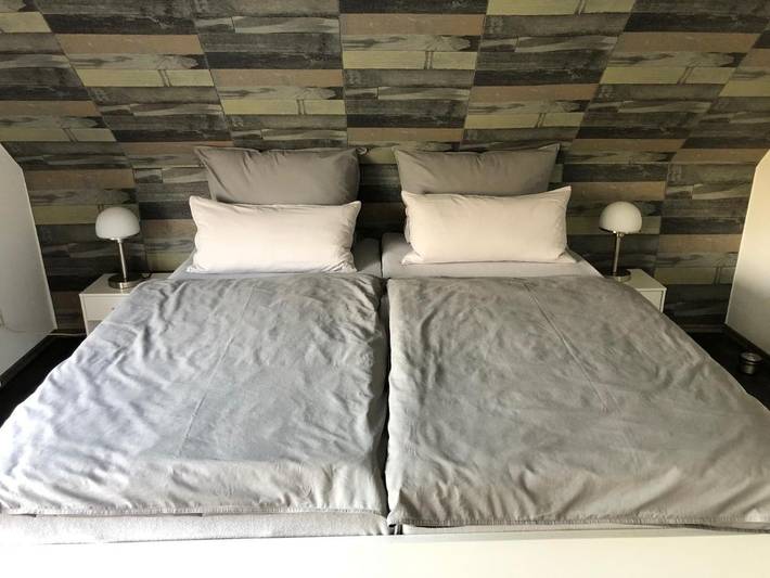 Ferienwohnung für 4 Personen, mit Balkon und Terrasse sowie Garten in Grefrath