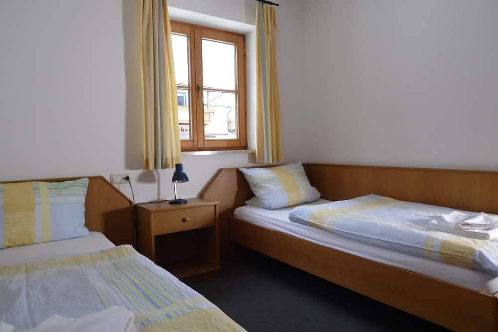 Ganze Wohnung, 3-Zimmer-Ferienwohnung  mit Terrasse in Bad Hindelang, Bayerisch Schwaben