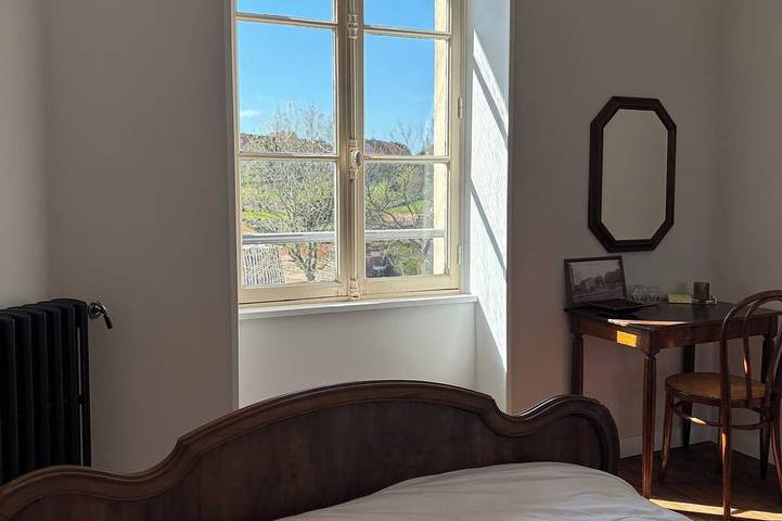 Location de vacances pour 8 personnes, avec jardin et terrasse, animaux acceptés à Gibles - 4