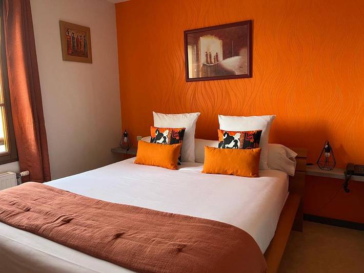 Hôtel pour 3 personnes, avec terrasse et jardin